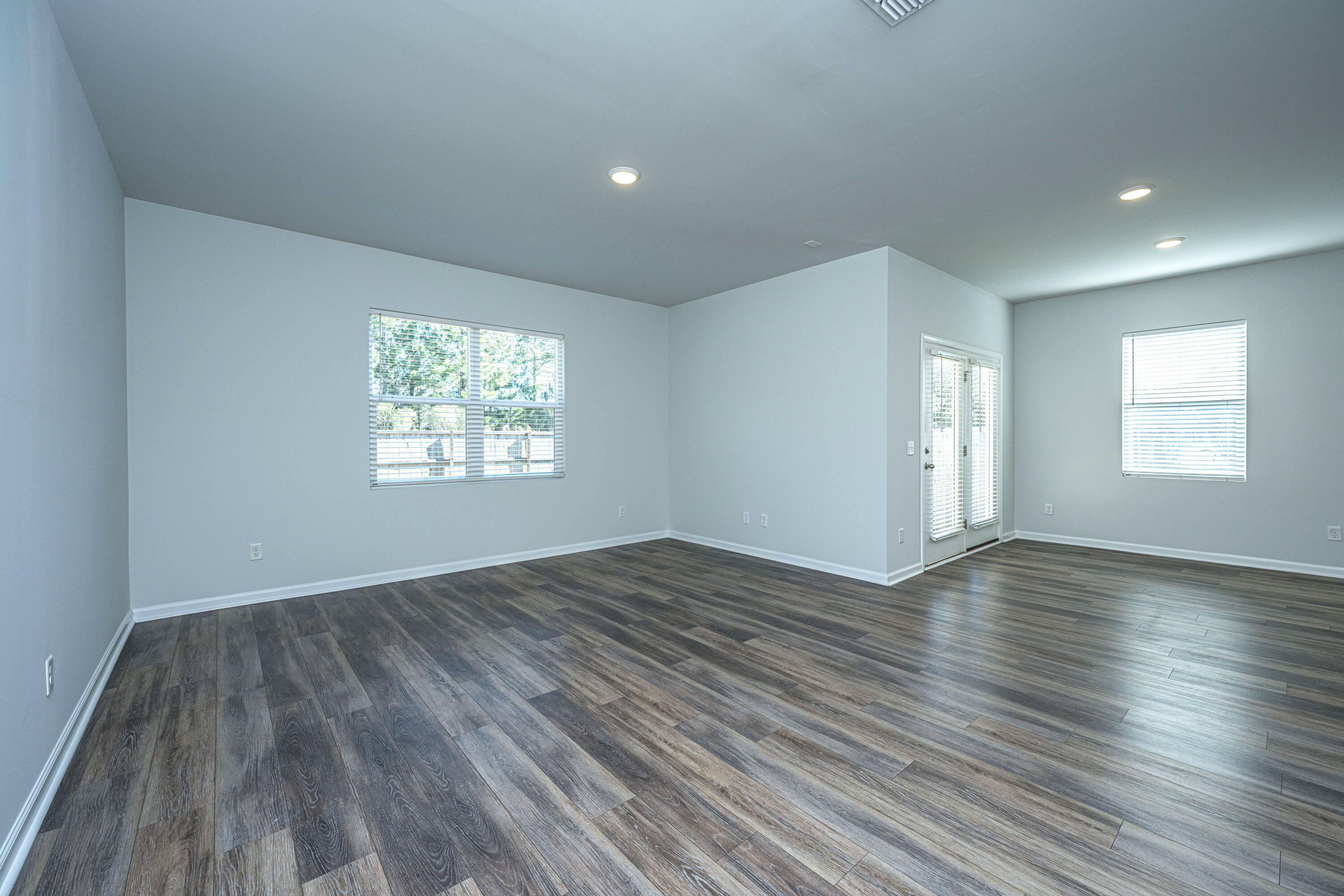 299 W Bradford Pointe Drive