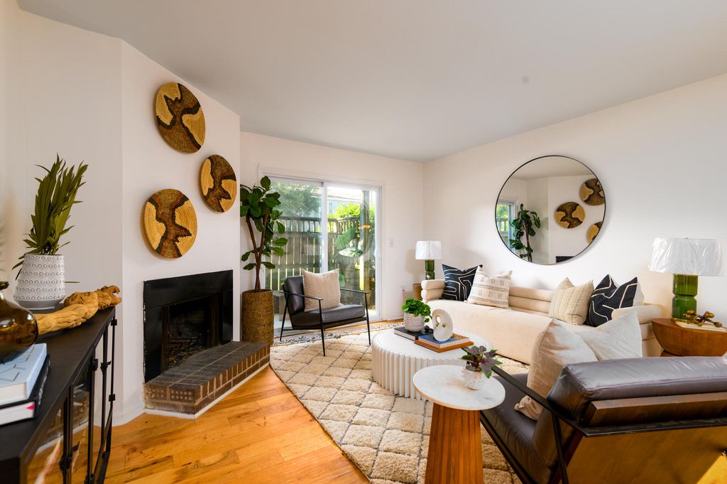 Photo of 1402 Camp Road Road #10-D, Charleston, SC 29412 (MLS # 25029740)