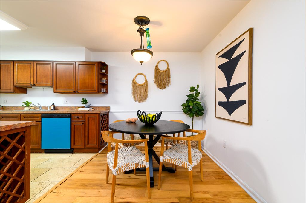 Photo of 1402 Camp Road Road #10-D, Charleston, SC 29412 (MLS # 25029740)