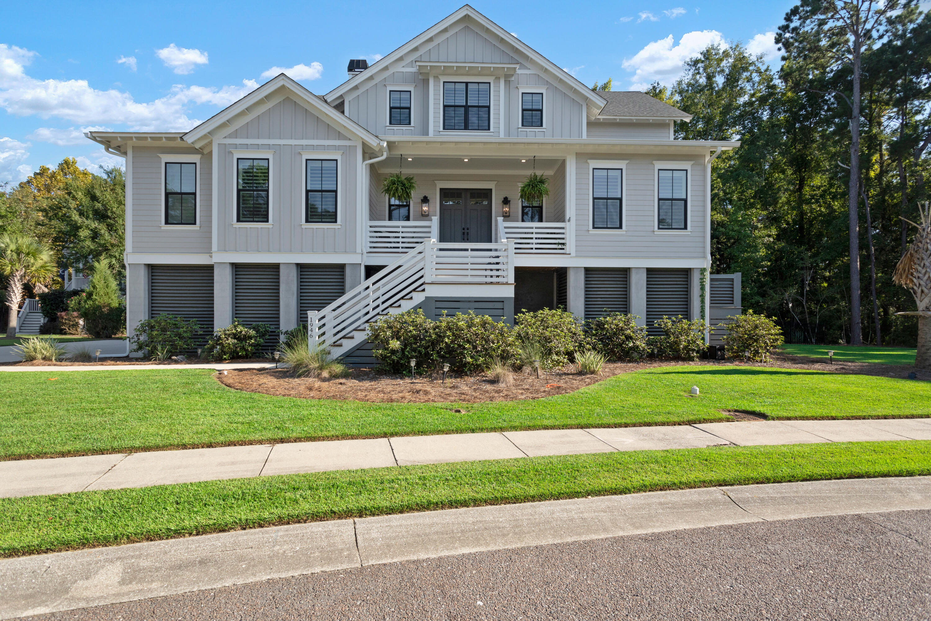 View Mount Pleasant, SC 29466 house