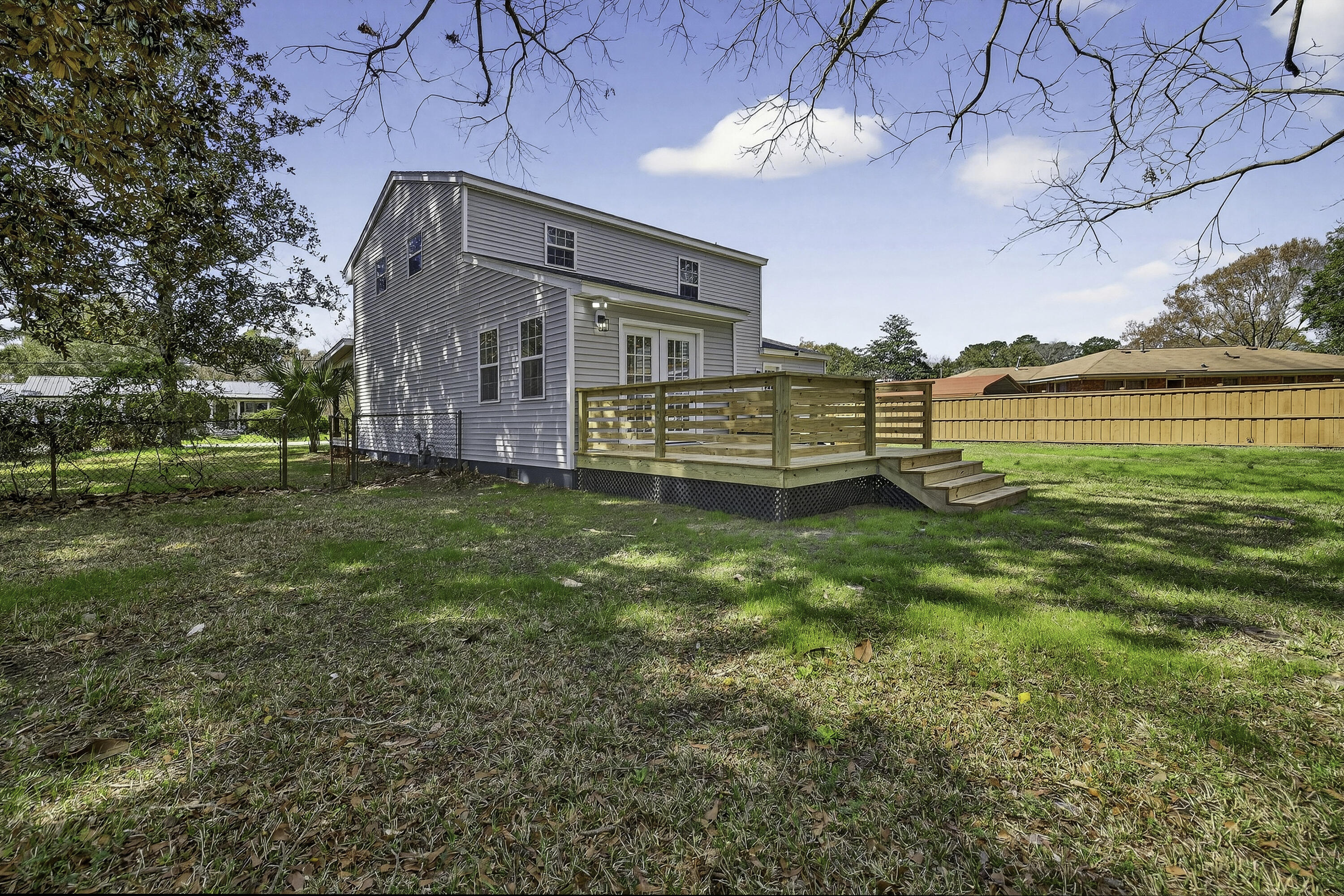 1863 Sandcroft Drive