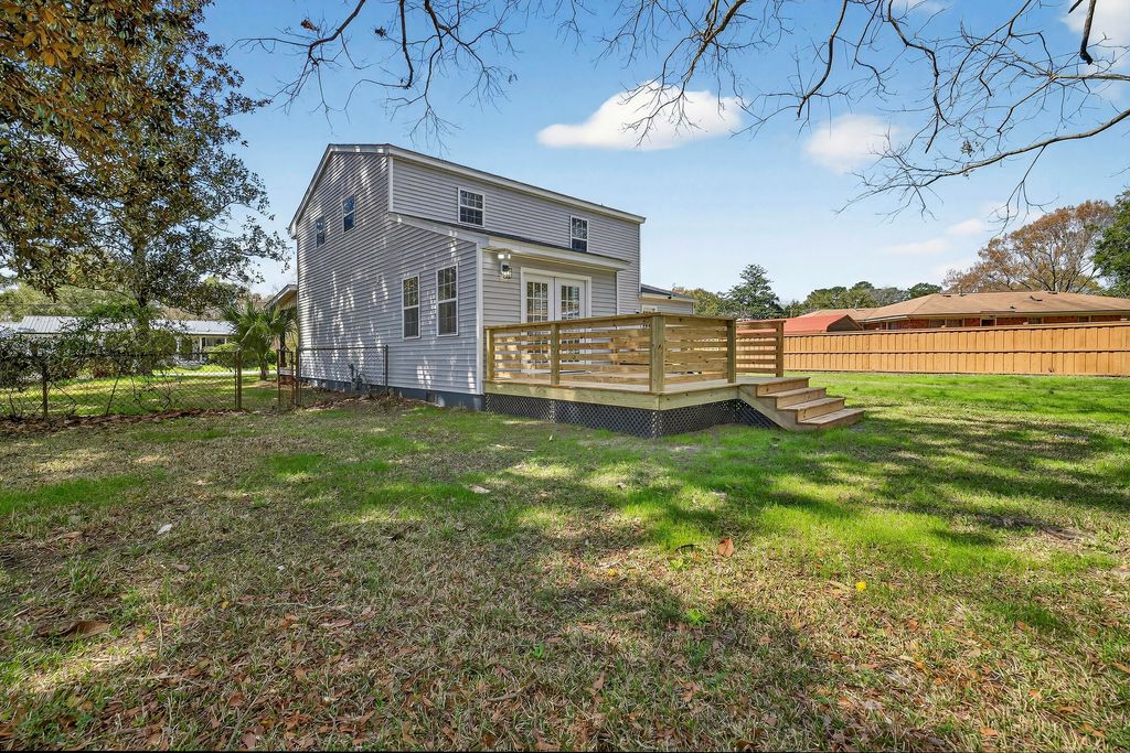 Photo of 1863 Sandcroft Drive, Charleston, SC 29407 (MLS # 26006697)