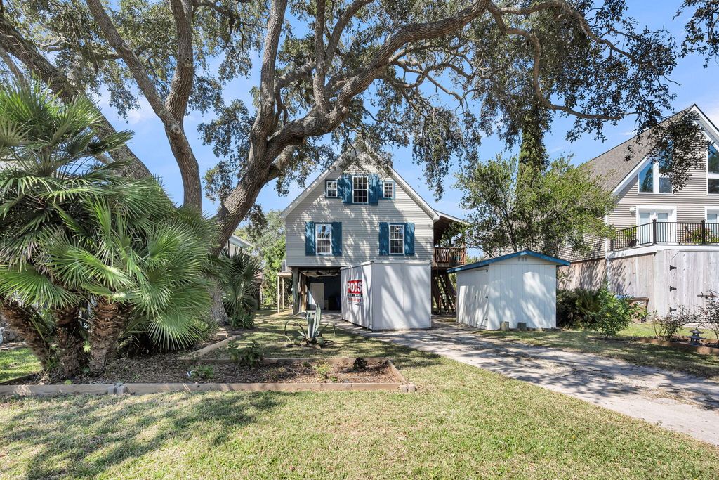 Photo of 1588 Terns Nest Road, Charleston, SC 29412 (MLS # 25026391)