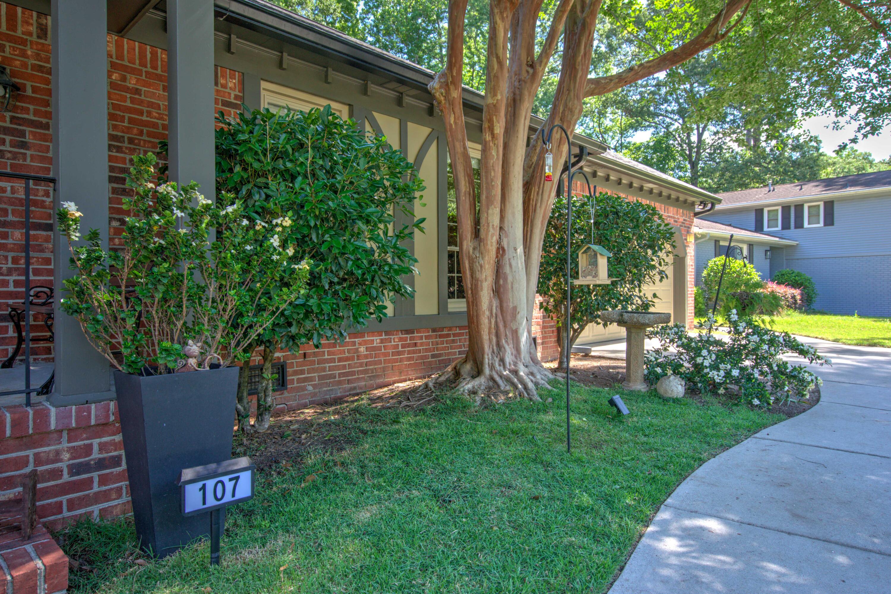 107 Stratford Drive