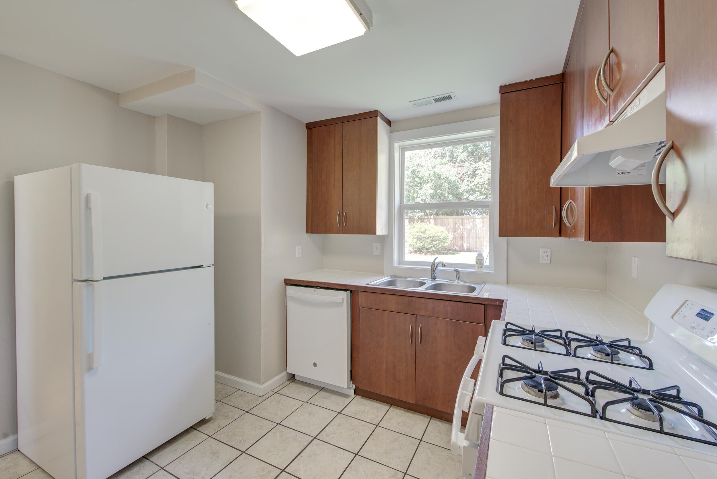 5 Briarcliff Drive