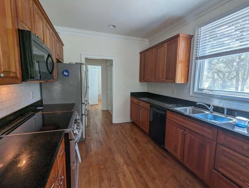 2944 Old Pond Road
