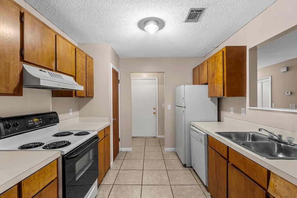 Photo of 804 Greenmeadow Drive, Goose Creek, SC 29445 (MLS # 26028275)