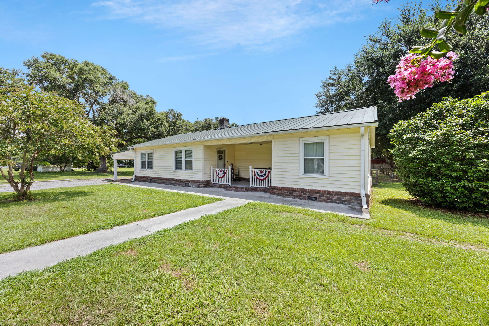 122 George Lane