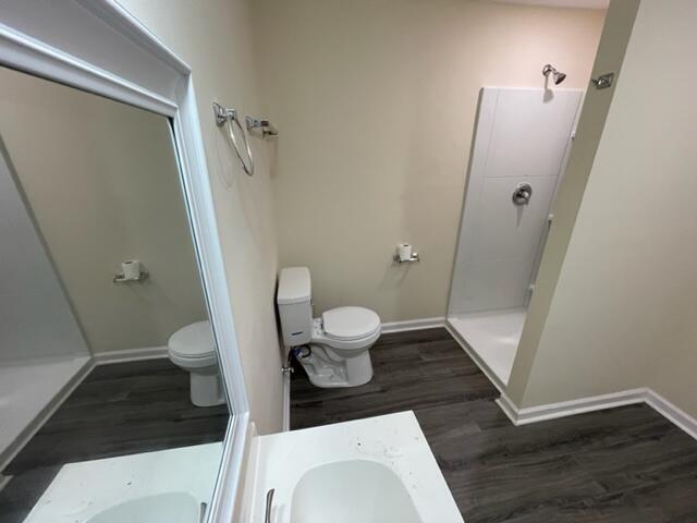 1916 Baxter Street A & B