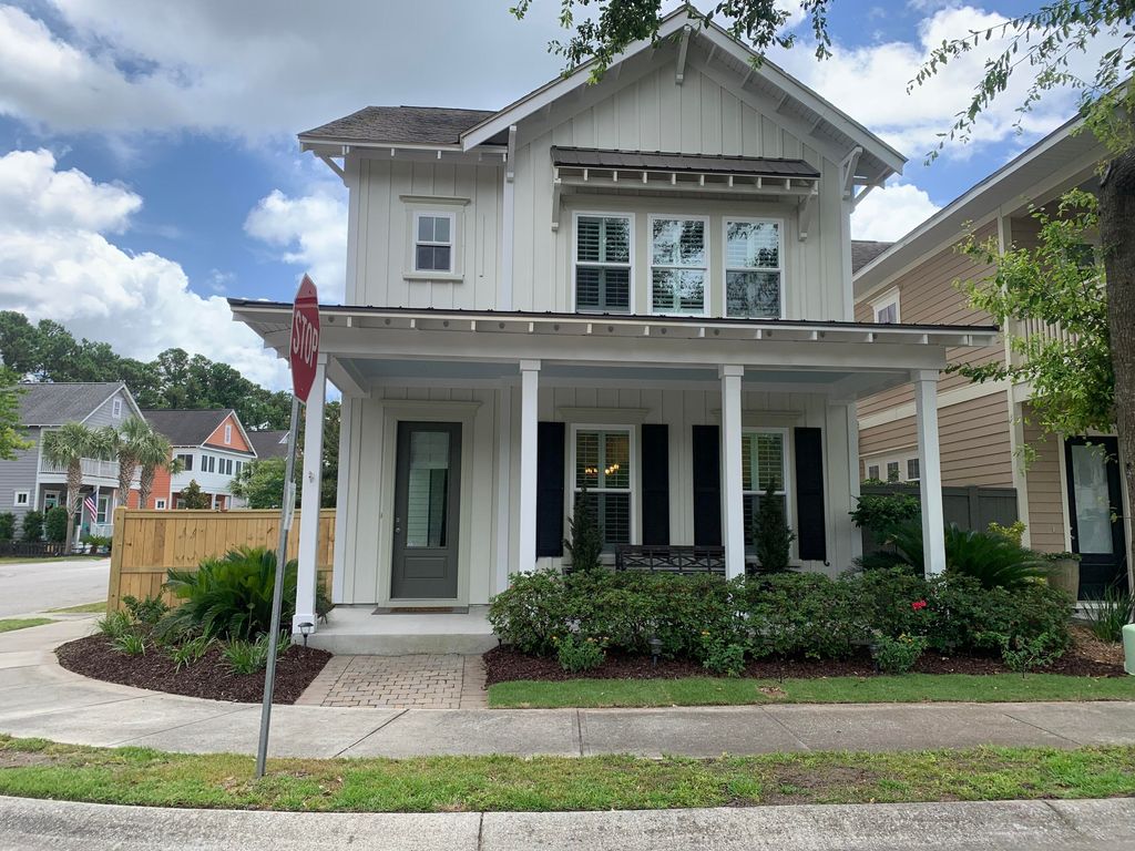 Photo of 614 Ellingson Parkway, Mount Pleasant, SC 29464 (MLS # 26008672)