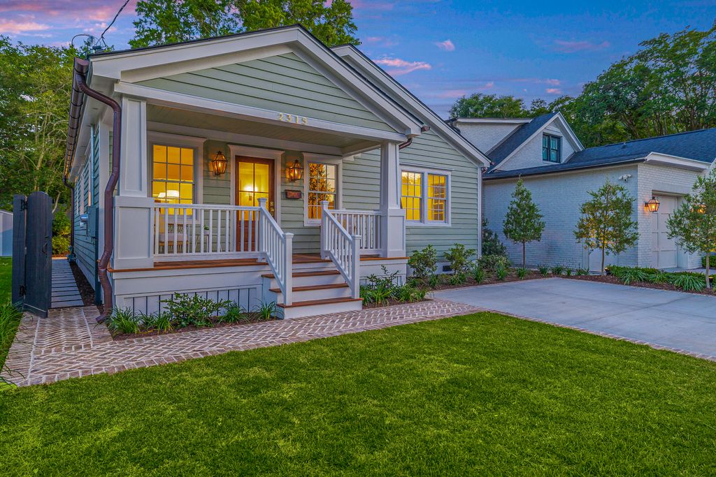 Photo of 2315 Mount Pleasant Street, Charleston, SC 29403 (MLS # 26015308)
