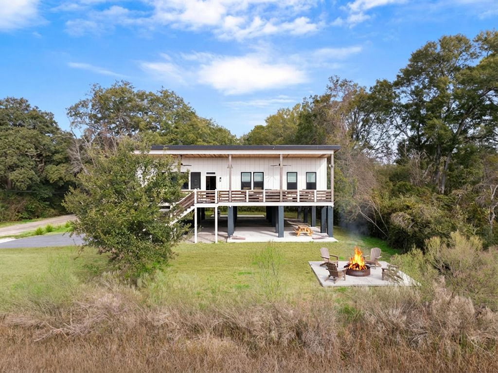 Photo of 804 Sprague Street, Charleston, SC 29412 (MLS # 26009621)