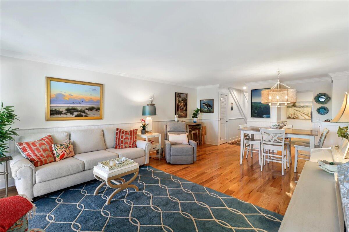 6800 57 Palmetto Drive