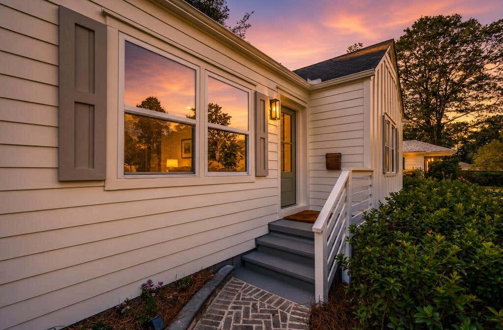 Photo of 318 Lamont Road, Charleston, SC 29407 (MLS # 26019544)