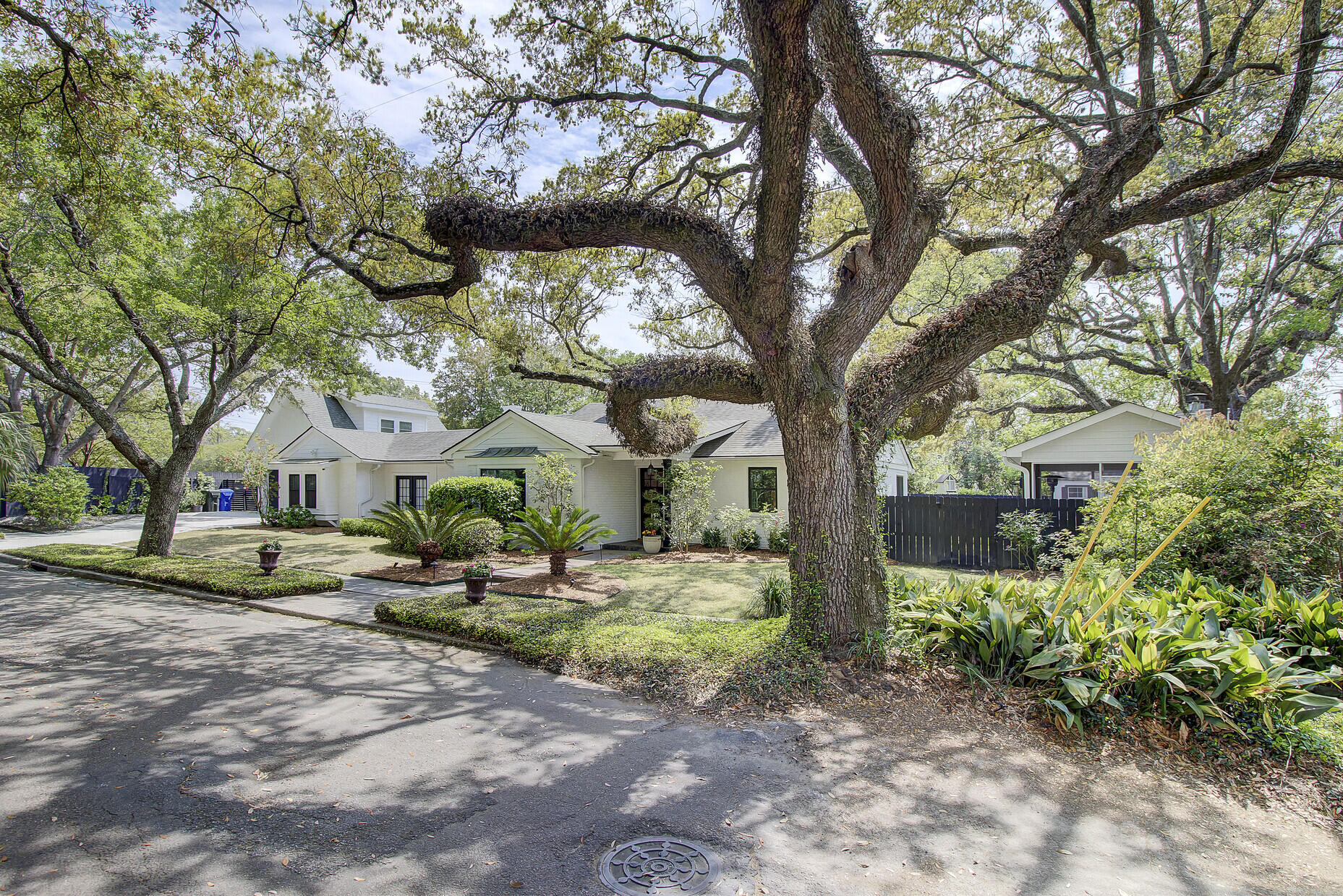 1 Beverly Road