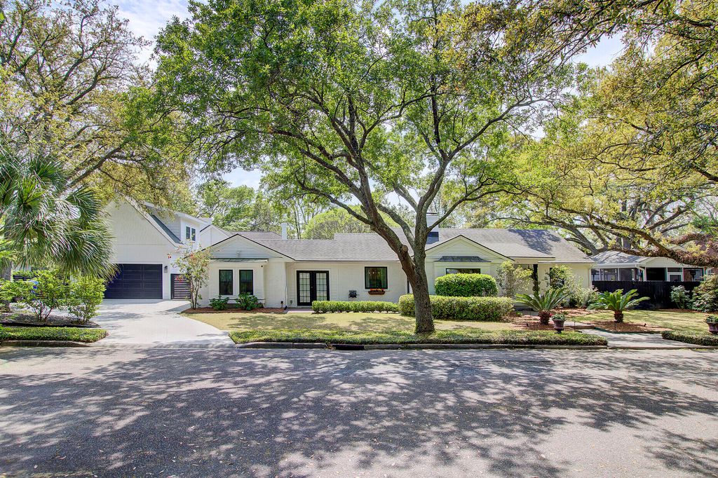 Photo of 1 Beverly Road, Charleston, SC 29407 (MLS # 26014984)