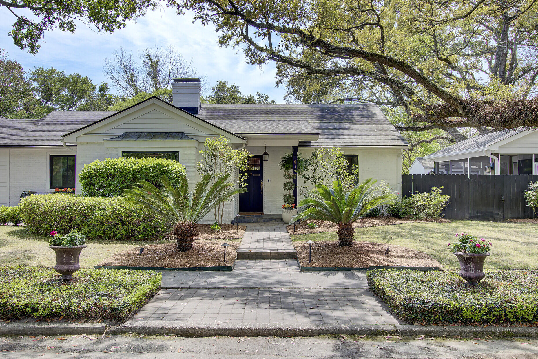 1 Beverly Road