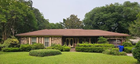 Photo of 1350 Winifred Street, Mount Pleasant, SC 29464 (MLS # 25022625) Photo of 1350 Winifred Street, Mount Pleasant, SC 29464 (MLS # 25022625)