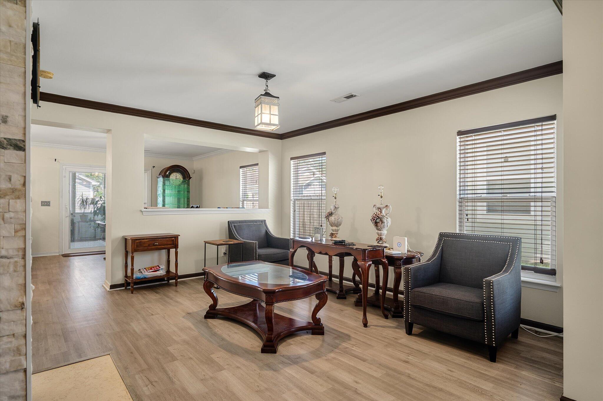 4956 Bishop Green Lane