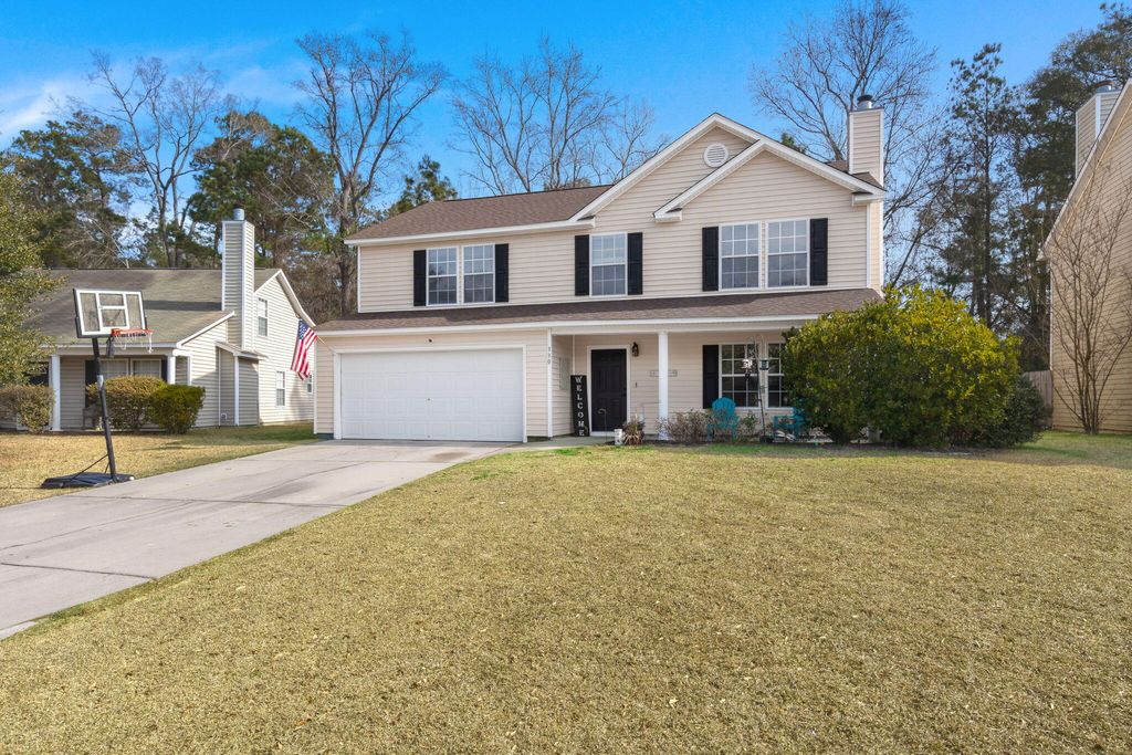 Photo of 330 Aberdeen Circle, Summerville, SC 29483 (MLS # 26003600)