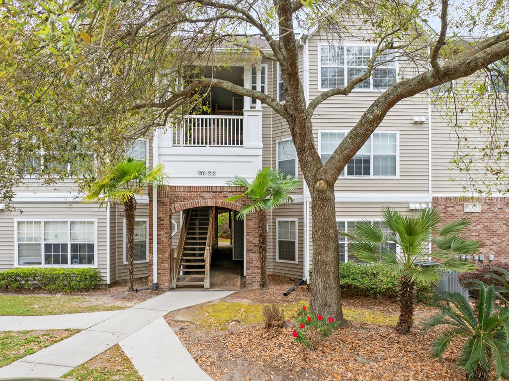 Photo of 188 Midland Parkway #Apt 212, Summerville, SC 29485 (MLS # 26010033)