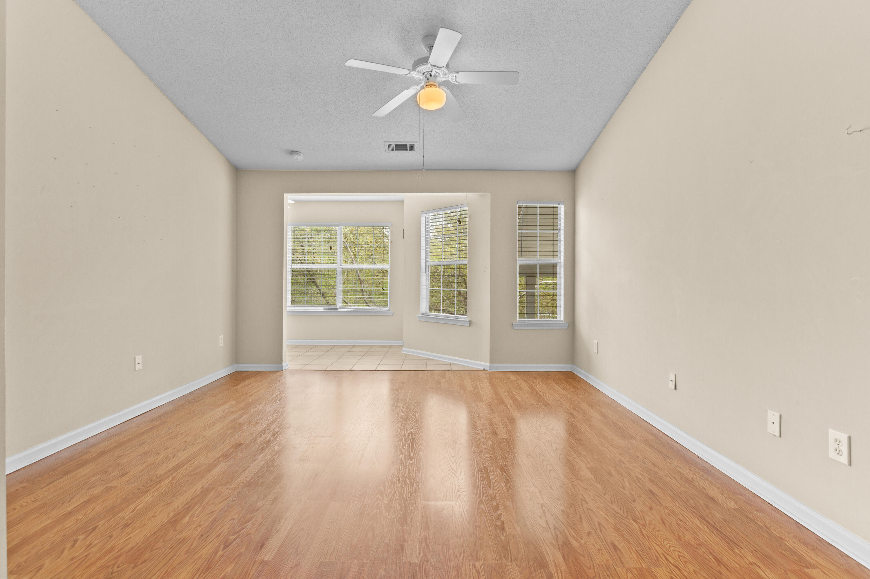 188 Midland Parkway Apt 212