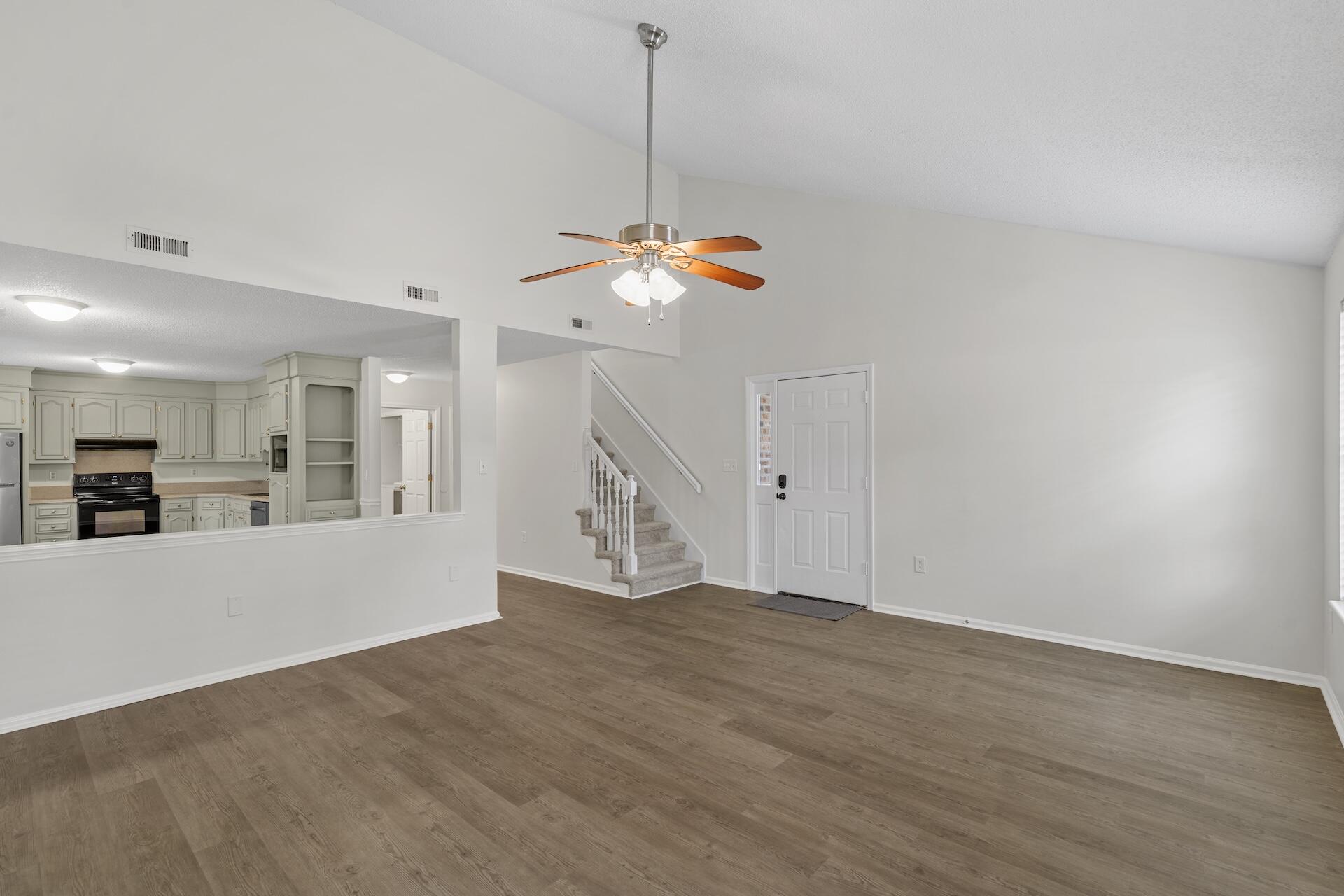 7611 Valleyview Circle