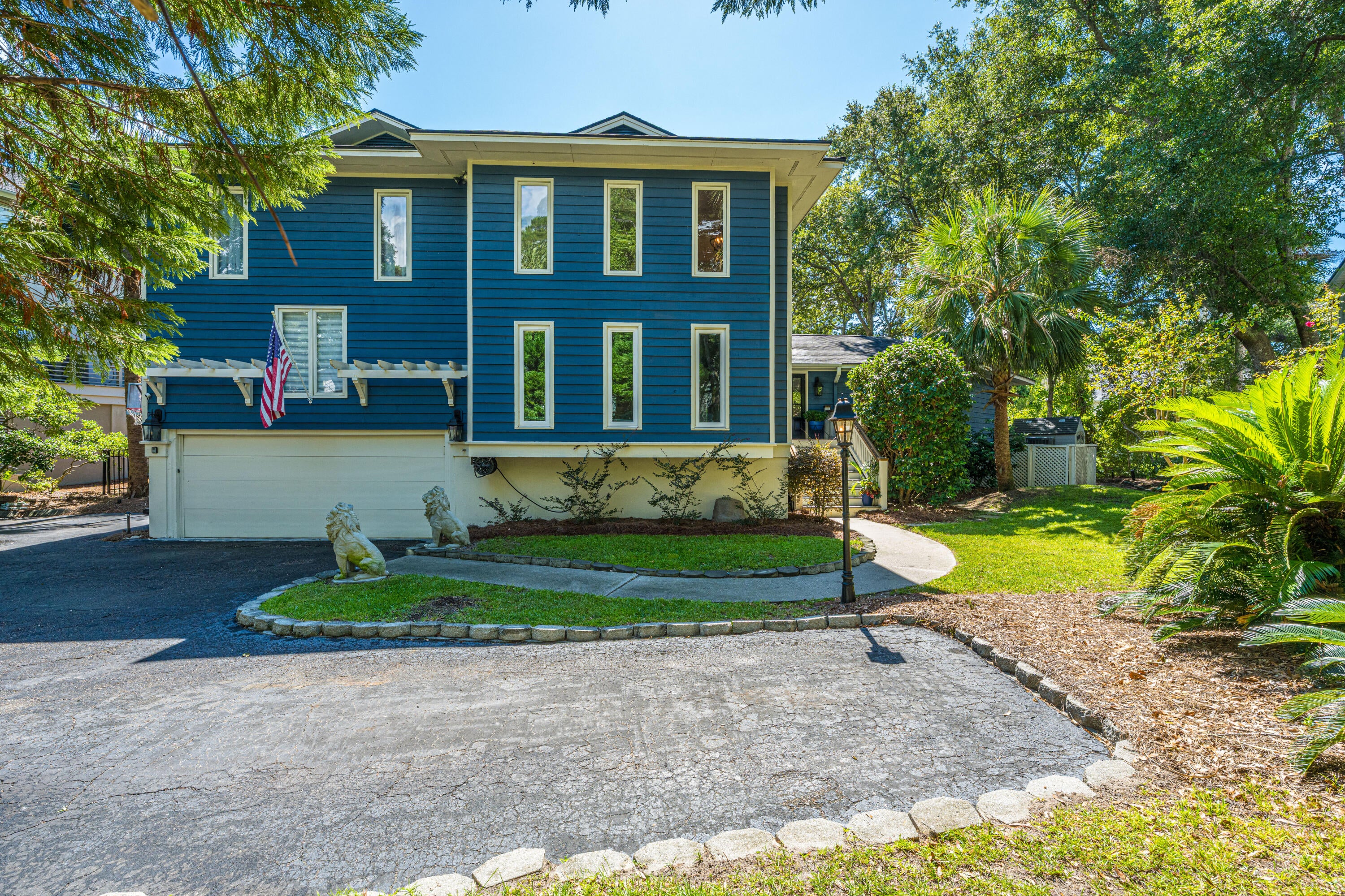 6 Sandwedge Lane