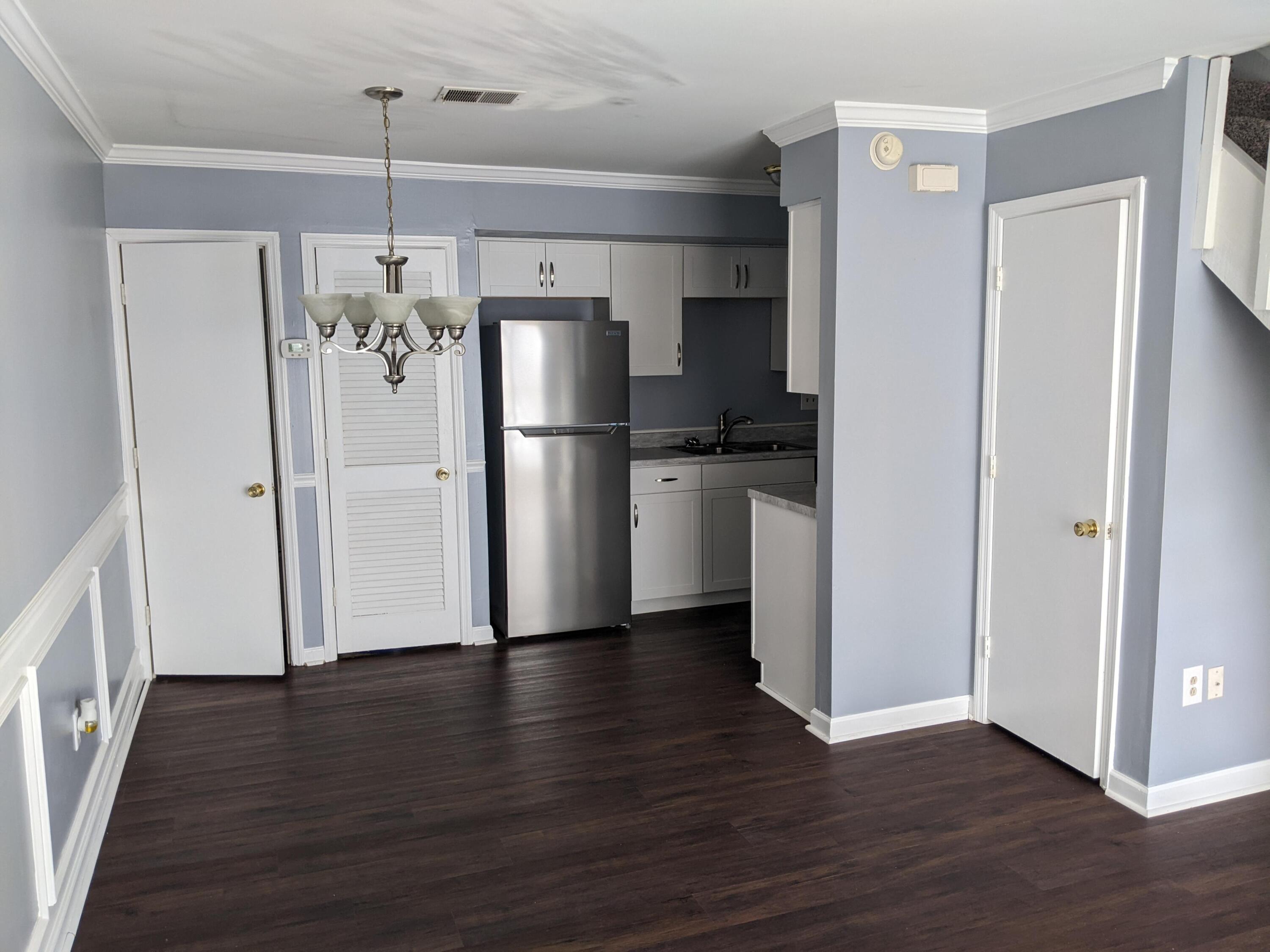 2494 Etiwan Unit 10c