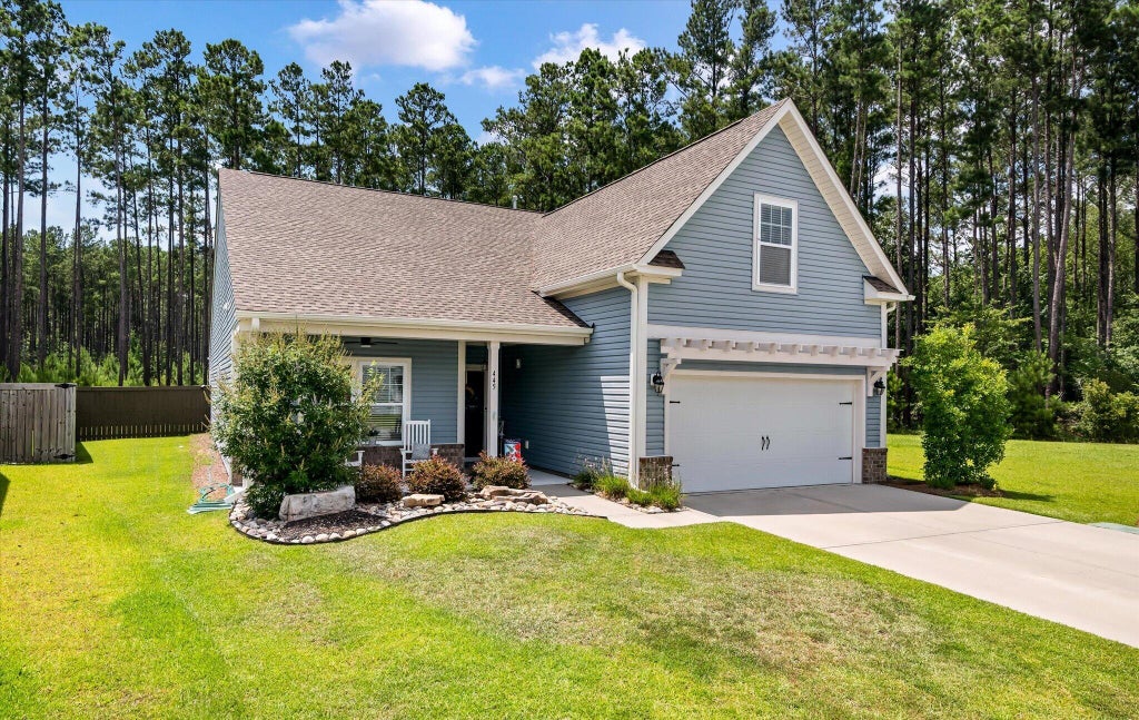 Photo of 445 Fox Sparrow Court, Summerville, SC 29486 (MLS # 26019230)