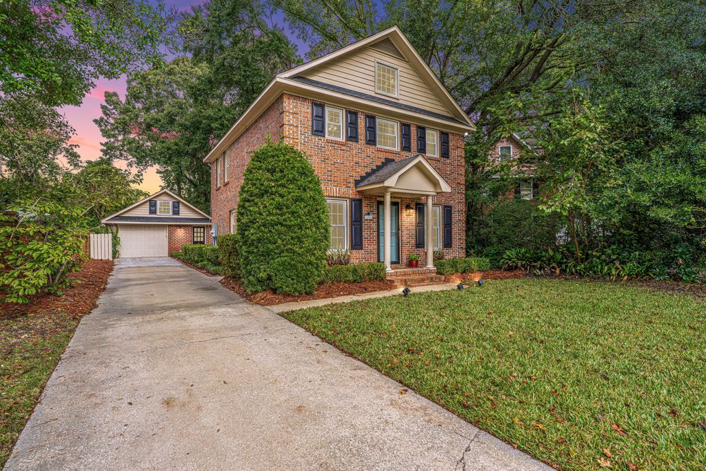 Photo of 1024 Plantation Court, Mount Pleasant, SC 29464 (MLS # 25027965)