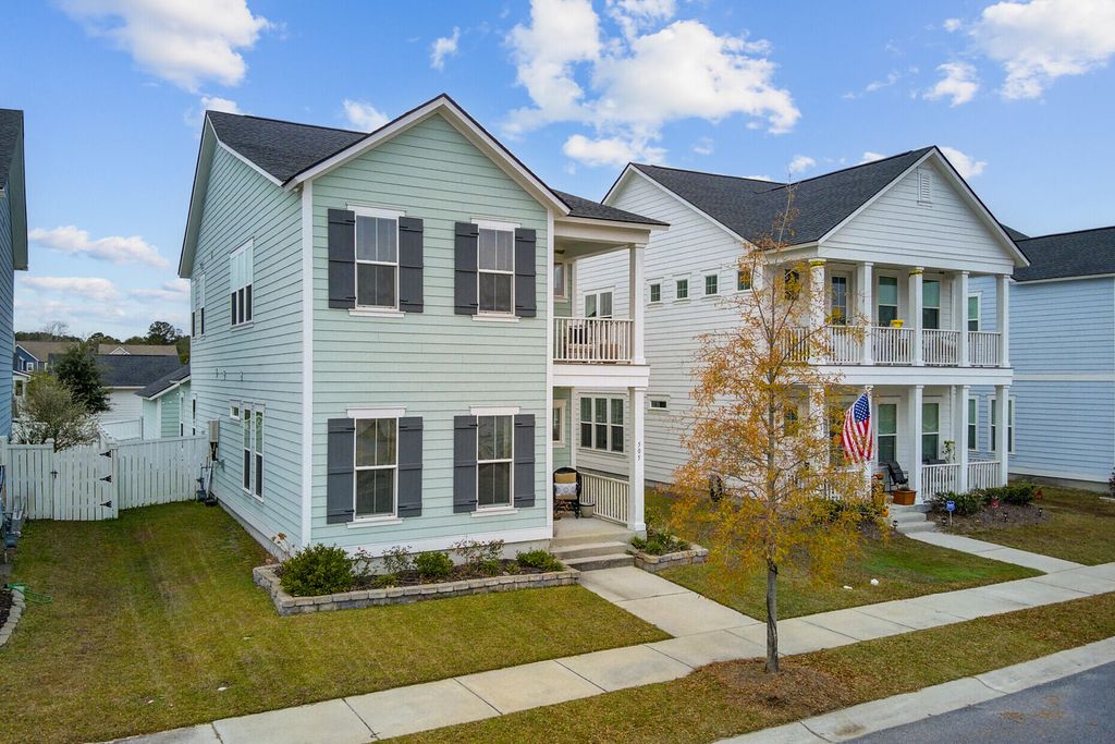 Photo of 505 N Commodore Way, Summerville, SC 29483 (MLS # 25031700)