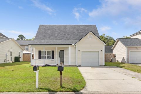 Photo of 1106 Bradley Daniel Boulevard, Summerville, SC 29486 (MLS # 25027427)