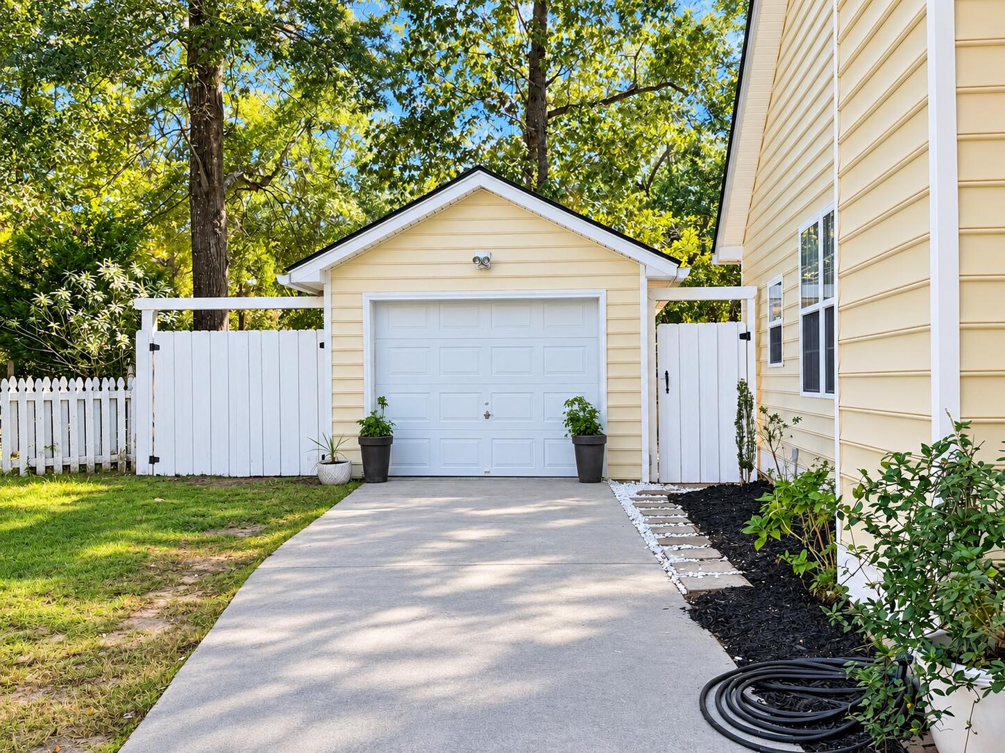1250 Falling Moss Drive
