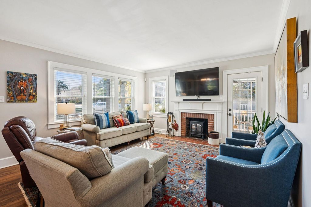 Photo of 623 Parish Road, Charleston, SC 29407 (MLS # 25032624)