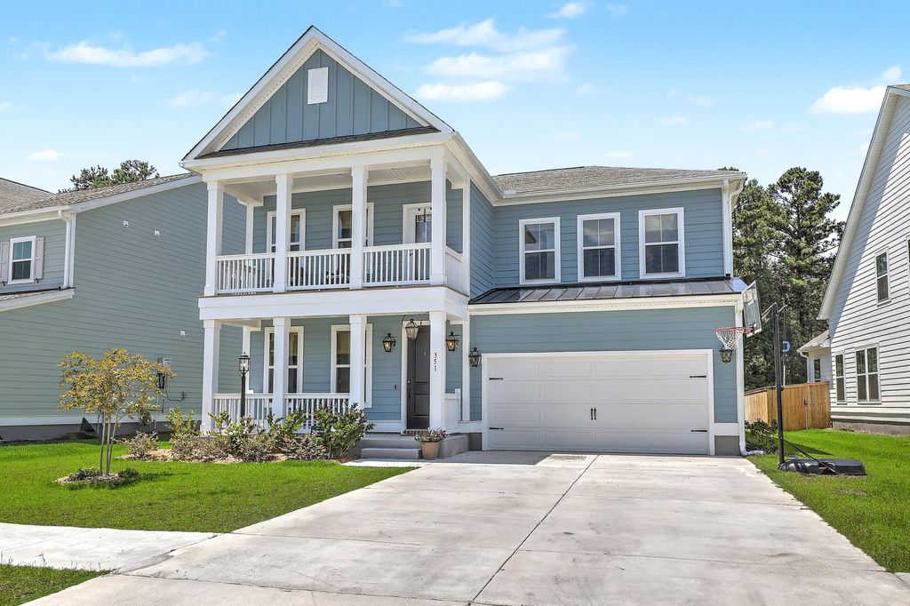 Photo of 351 Wappoo Trace Lane, Summerville, SC 29486 (MLS # 26019060)