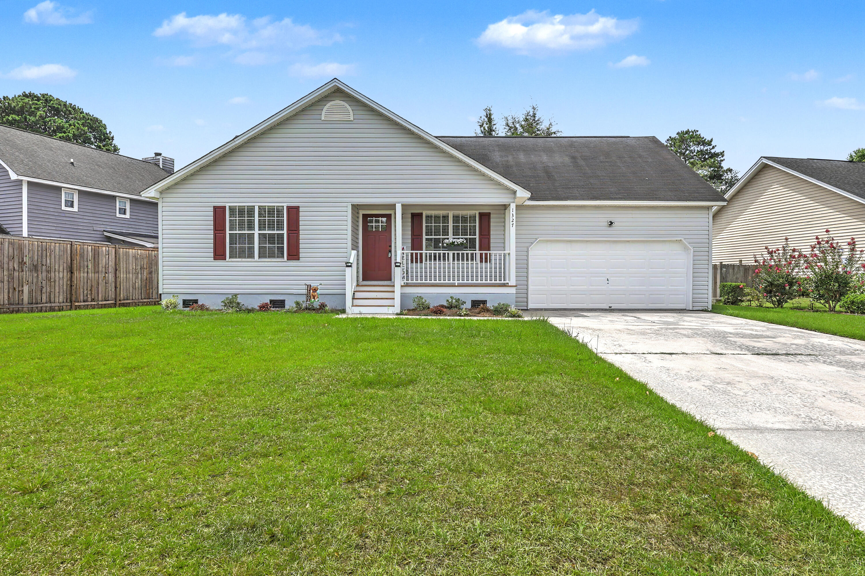 1327 Winterberry Avenue