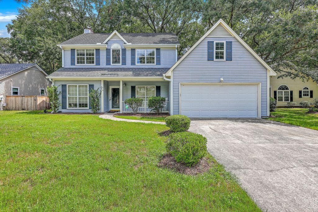 Photo of 1941 Oak Tree Lane, Mount Pleasant, SC 29464 (MLS # 25023588)