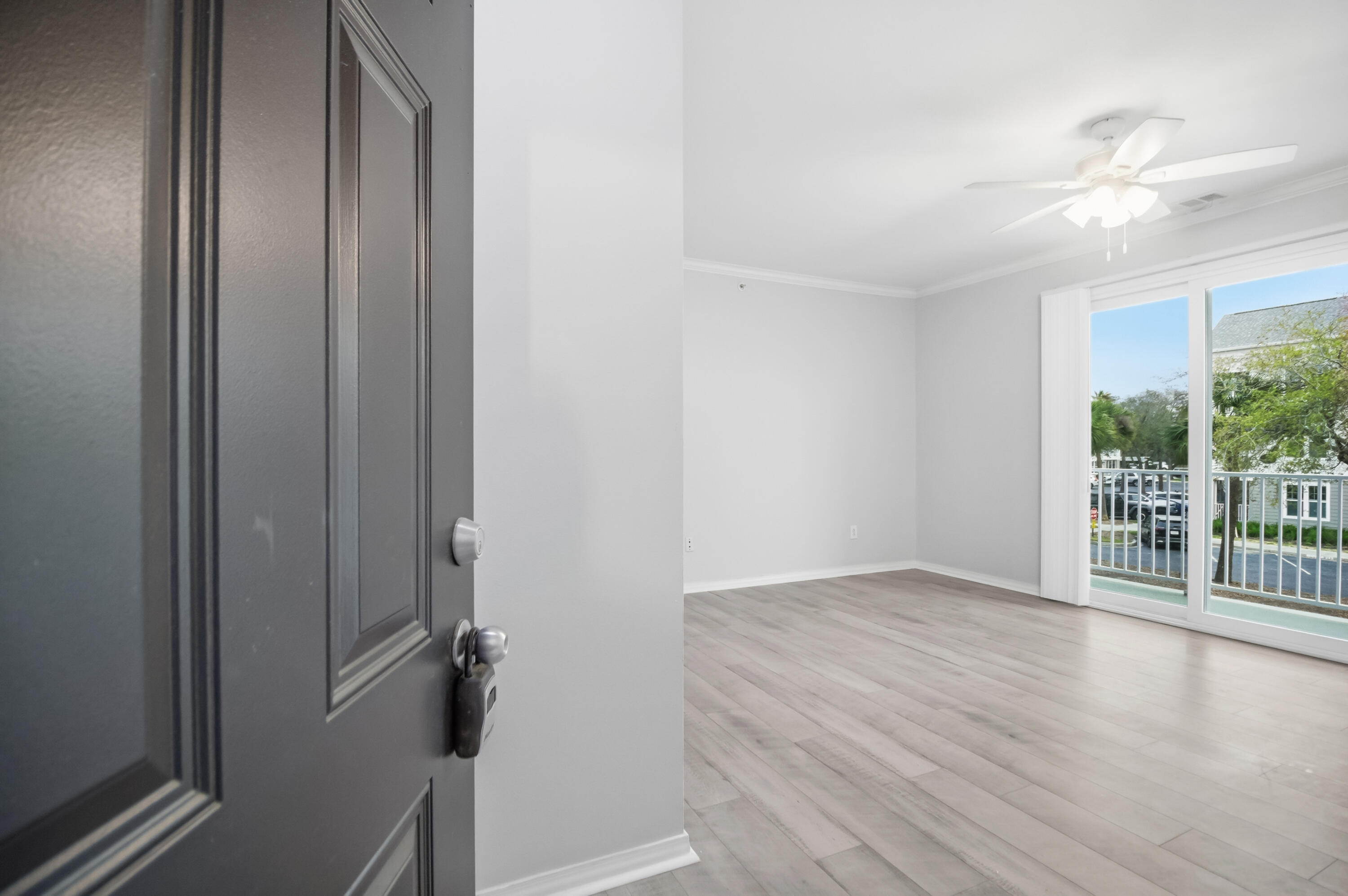 130 River Landing Drive Unit 3206