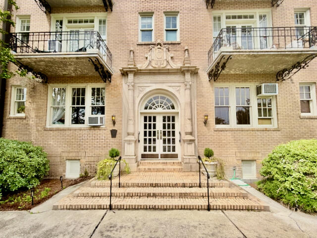 63 Rutledge Avenue 25