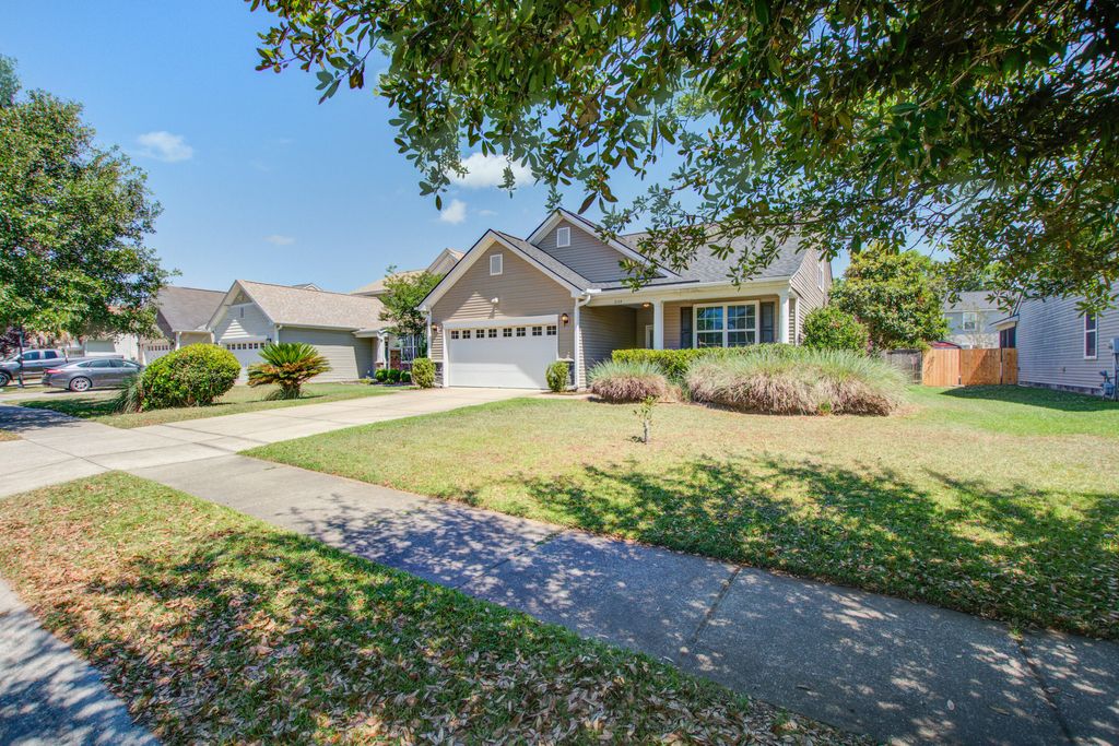 Photo of 3134 Gallberry Street, Charleston, SC 29414 (MLS # 26015148)