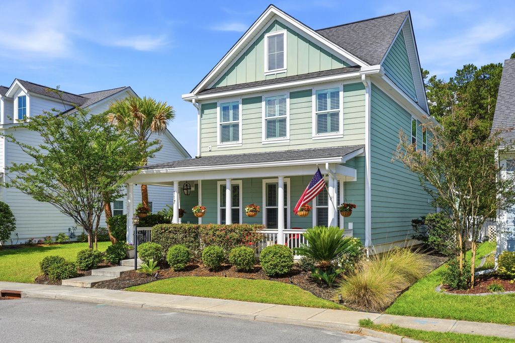 Photo of 117 Angelica Avenue, Summerville, SC 29483 (MLS # 26014929)