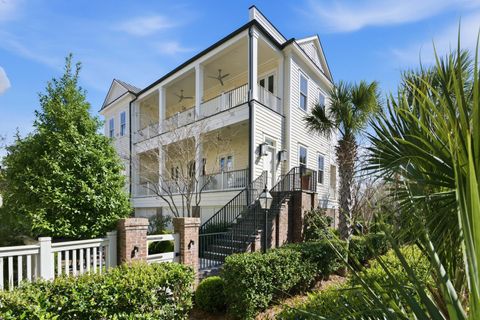 Photo of 72 Halsey Boulevard, Charleston, SC 29401 (MLS # 26008890)