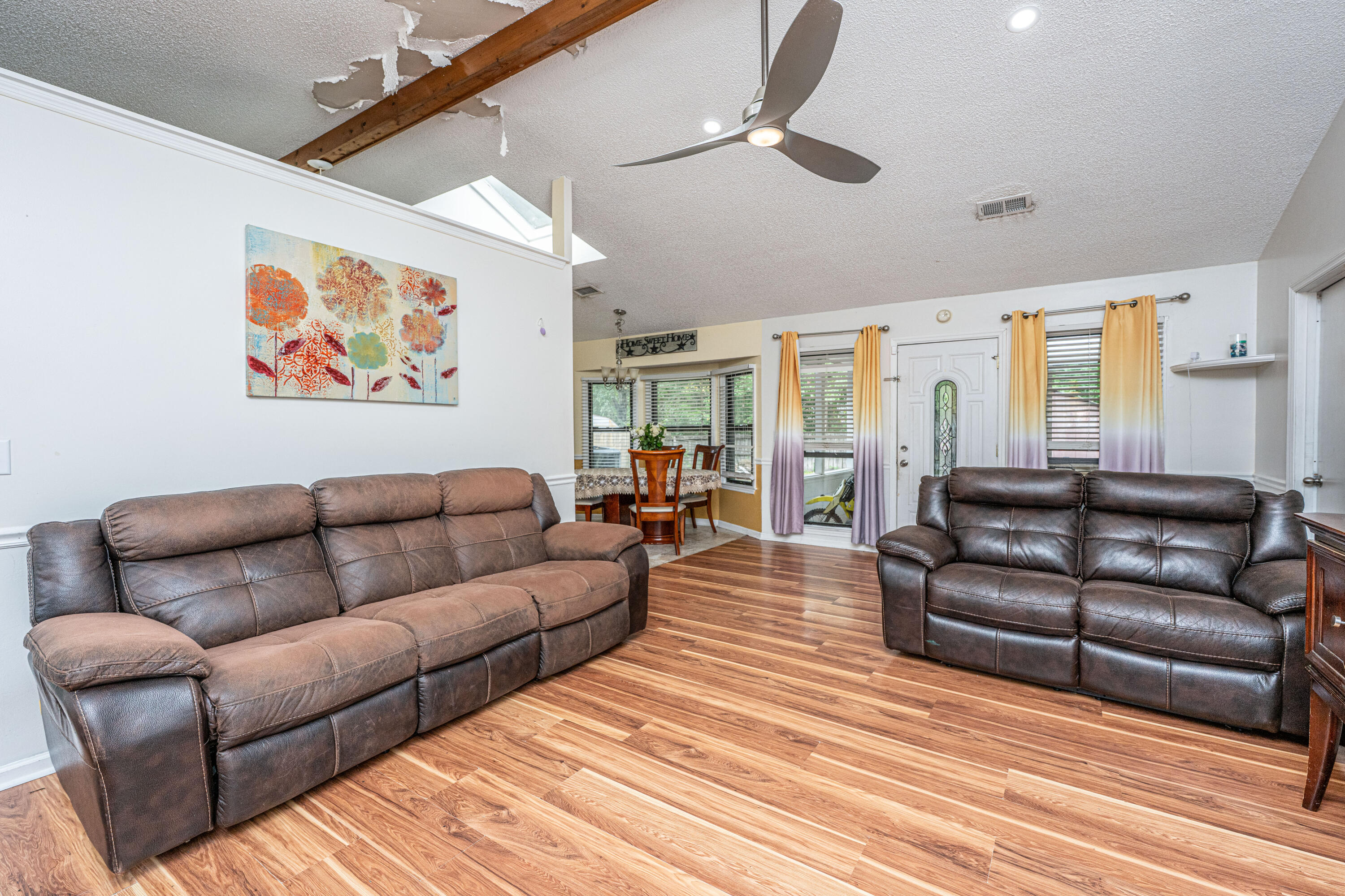 8152 N Ridgebrook Drive