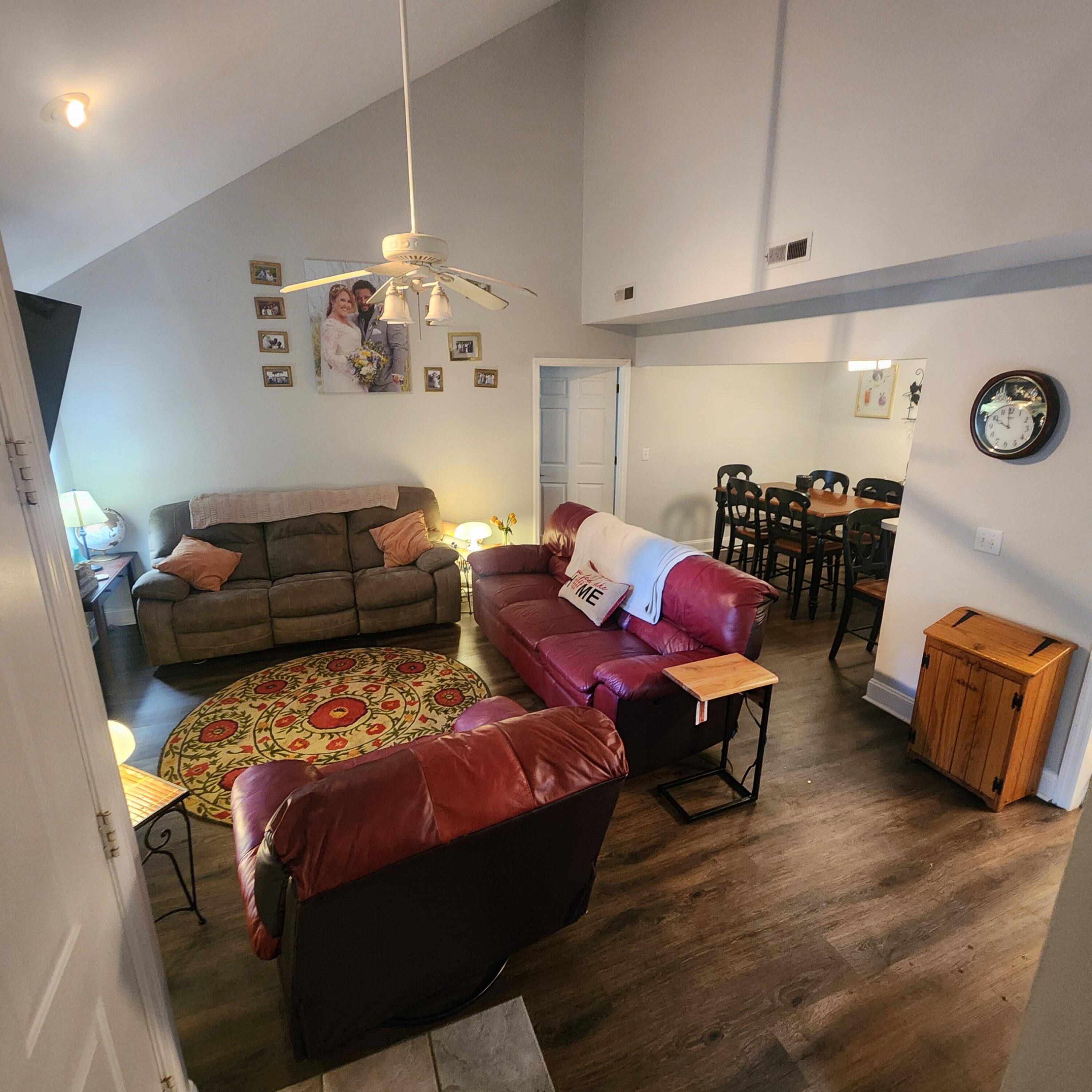 940 E Estates Boulevard 3g