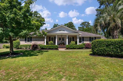 Photo of 102 Ashborough Avenue, Summerville, SC 29485 (MLS # 25013601) Photo of 102 Ashborough Avenue, Summerville, SC 29485 (MLS # 25013601)