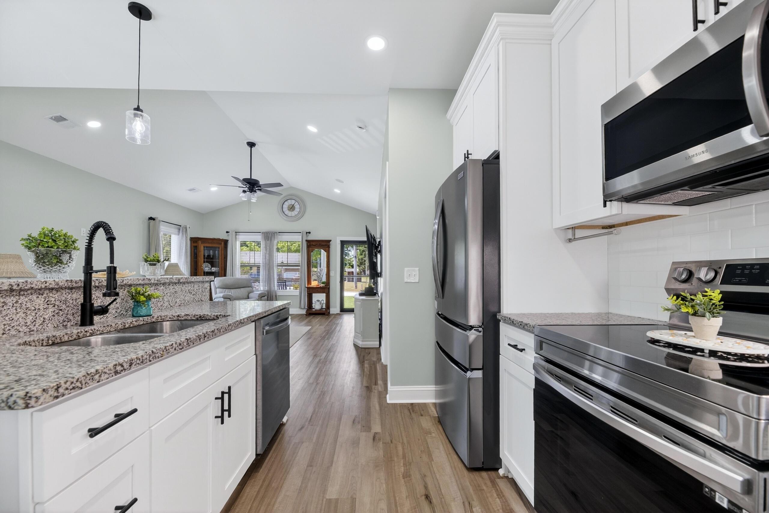 2036 NE Longwood Road