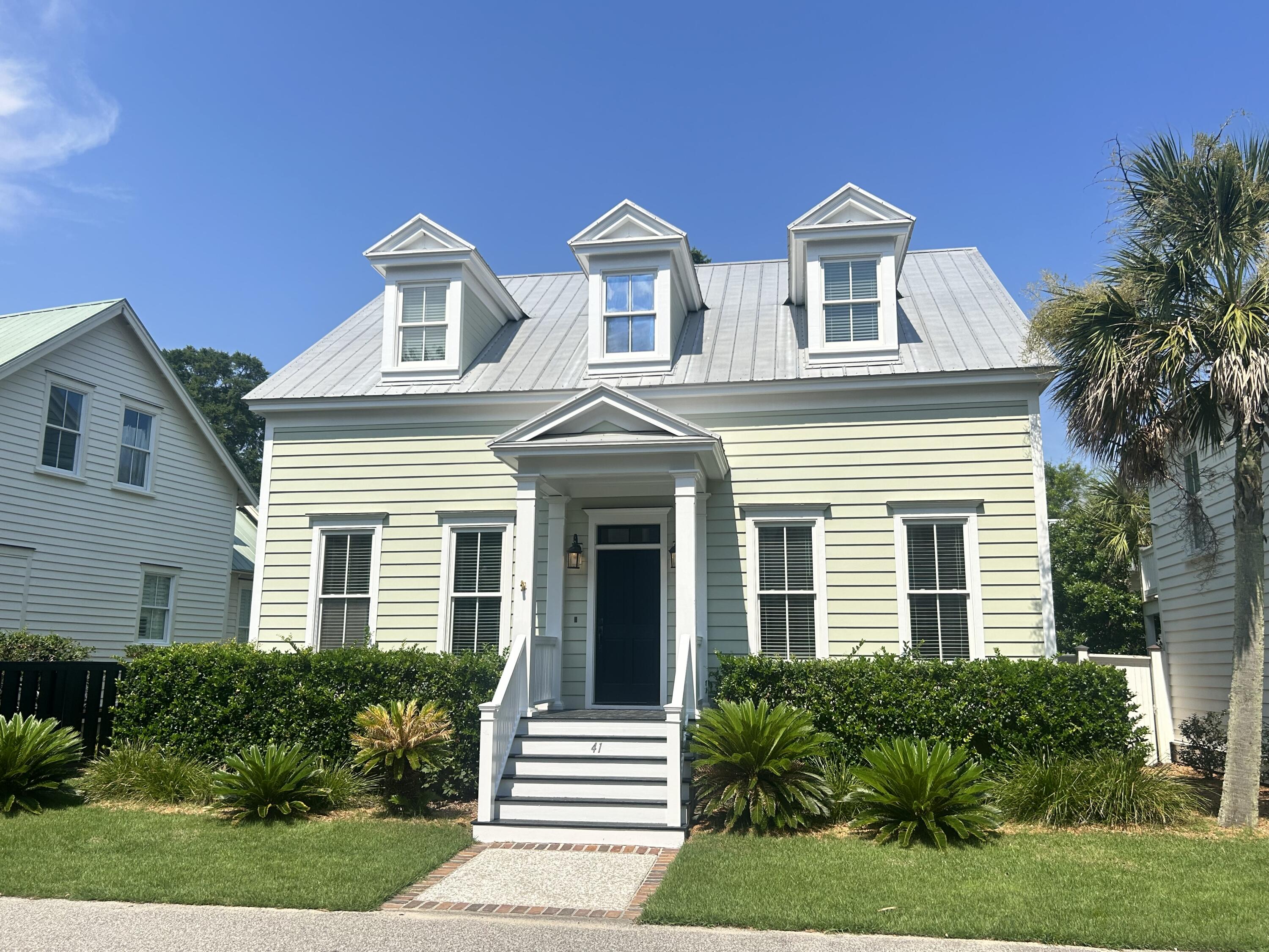 View Mount Pleasant, SC 29464 house