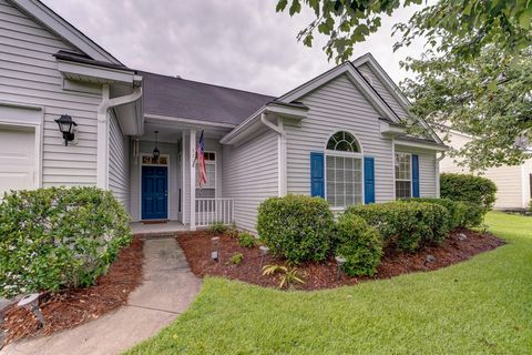 Photo of 371 Cabrill Drive, Charleston, SC 29414 (MLS # 25019383)