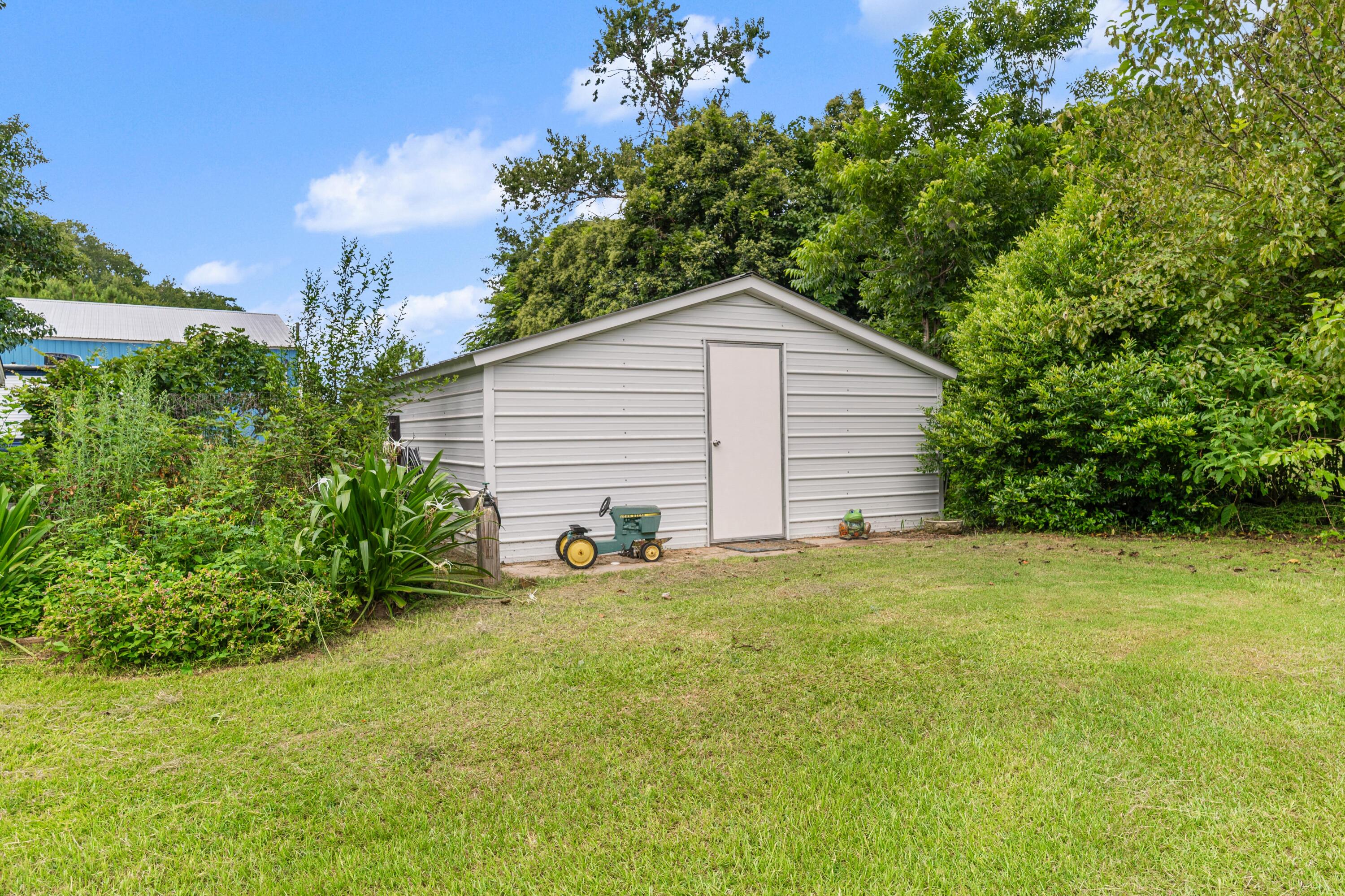4713 North Road